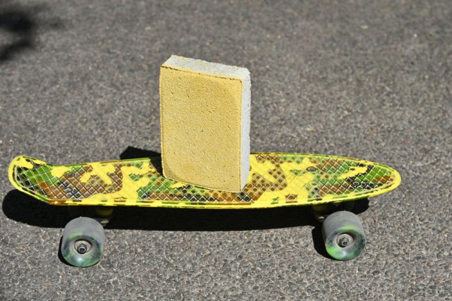 Ранкова кава, обідня регата, вечірні подорожі: шалені пригоди бруківки «Le Bruk» у Луцьку*