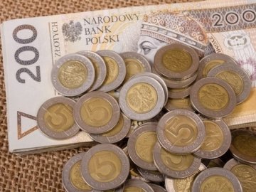 Українські робітники перерахували з Польщі майже 100 мільярдів гривень