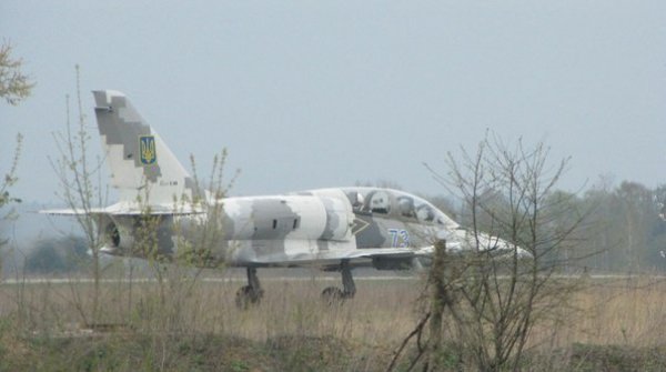 У Луцьку на військовий аеродром перебазували бригаду тактичної авіації. ФОТО