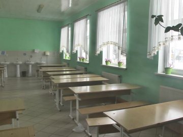 У школах волинської громади два тижні не працюють шкільні їдальні. ВІДЕО