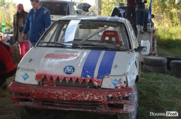Під Луцьком змагалися автогонщики. ФОТО