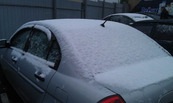 У Донецьку випав сніг. ФОТО