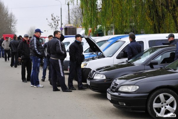 Луцький авторинок. БУДНІ МІСТА