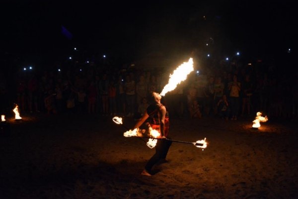 Подвійне свято у Світязі: масові гуляння та неймовірне шоу. ФОТО