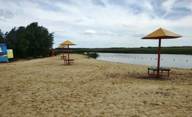 У волинському селищі облаштували пляж. ФОТО