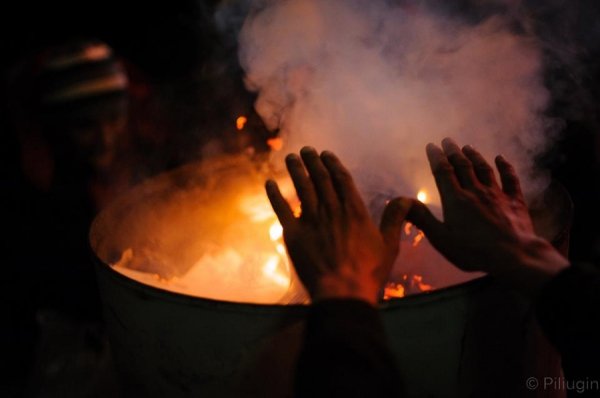Євромайдан за півгодини до знесення. ФОТО
