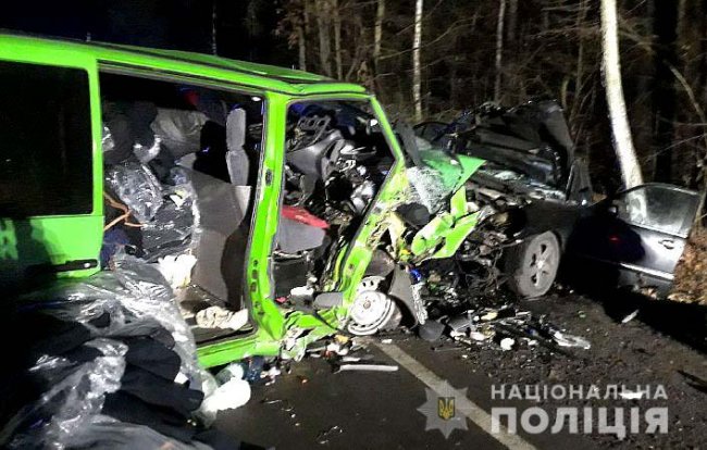 Смертельна аварія на Рівненщині: одна людина загинула, троє – в лікарні. ФОТО