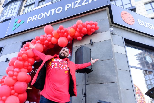«Готуємо як для себе»: у Луцьку відкрили заклад відомої мережі «Pronto Pizza and Sushi Pro». ФОТО*