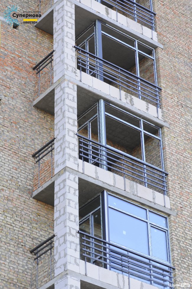 Звіт з будівництва ЖК «Супернова»: у четвертому будинку встановлюють вікна*