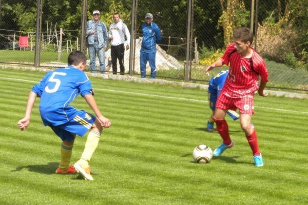 Як грають у футбол юнаки з «Волині». ФОТО