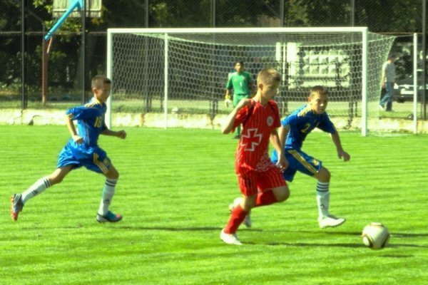 Як грають у футбол юнаки з «Волині». ФОТО
