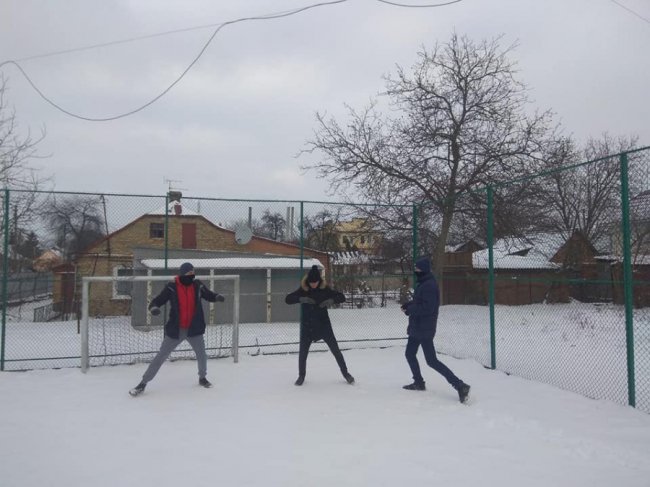 Спортивна зима: лучани вийшли на ранкову руханку. ФОТО