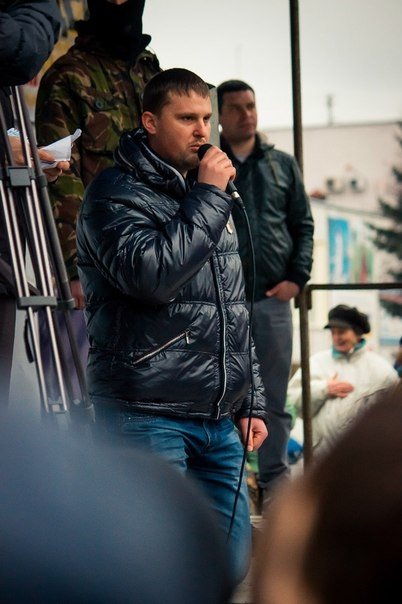 Як у Луцьку «Беркут» ставав на коліна. ФОТО