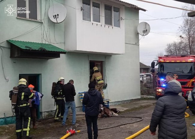 На Волині з пожежі врятували двох людей