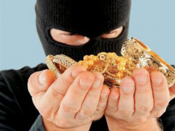 На Волині злодій виніс ювелірні вироби 
