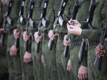 «Вони своїх розстрілювали самі» — жінка з «ДНР» розповіла про «агітацію» на контракт в ЗС РФ