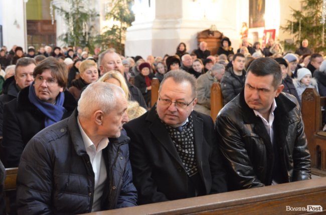 Магія Різдва: у луцькому соборі відбулося урочисте богослужіння. ФОТО