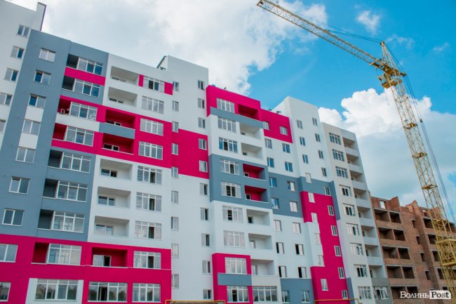 Яскравий фасад та неймовірні краєвиди: як будують  ЖК «Caramel Residence» у Луцьку*