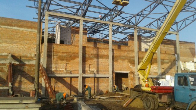 У Ковелі триває реконструкція стадіону «Локомотив». ФОТО