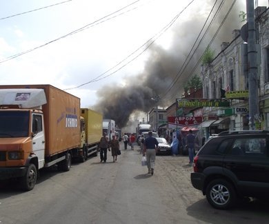 У Полтаві горів Центральний ринок. ФОТО. ВІДЕО.