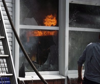 У Полтаві горів Центральний ринок. ФОТО. ВІДЕО.