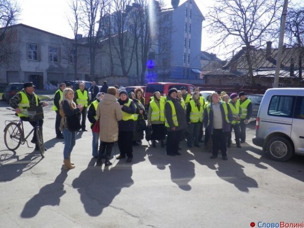 У Луцьку - пікет двірників. ФОТО