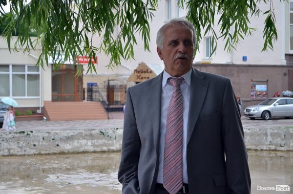 Луцький мер подружився із графітчиками. ФОТО