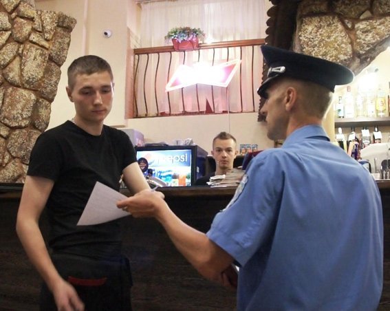 Луцькі діти ночами по барах не ходять, ‒ міліція. ФОТО