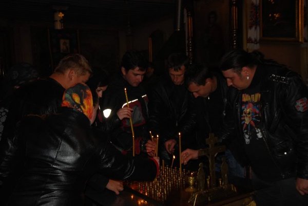 У Луцьку помолилися за загиблих байкерів. ФОТО