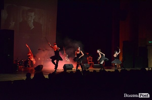 «Я хочу від них дітей»: Dakh Daughters підірвали луцьку публіку. ФОТО