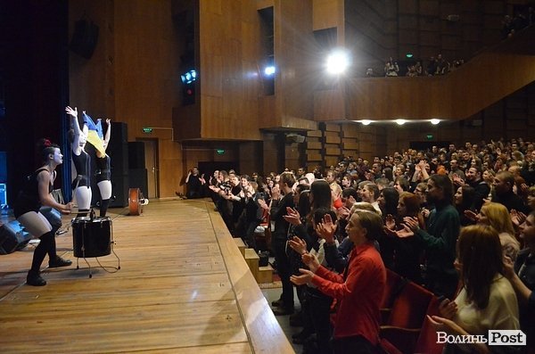 «Я хочу від них дітей»: Dakh Daughters підірвали луцьку публіку. ФОТО