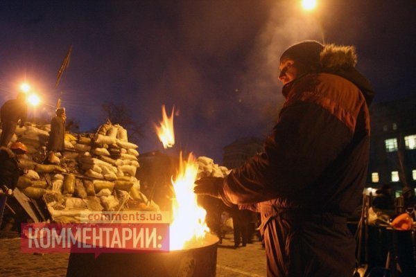 Світанок: барикади у Києві. ФОТО