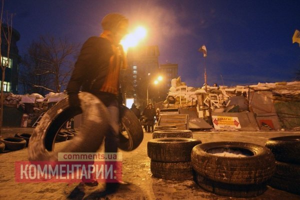 Світанок: барикади у Києві. ФОТО