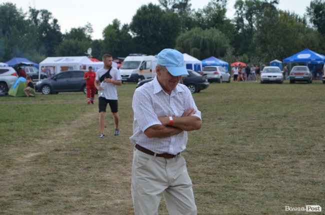 Не молоддю єдиною: як на «Бандерштаті» відпочивають «поважні» фестивальники. ФОТО 