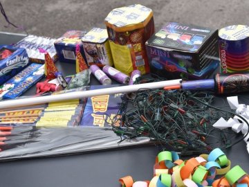 Салюти та феєрверки – під забороною: як каратимуть порушників на Волині