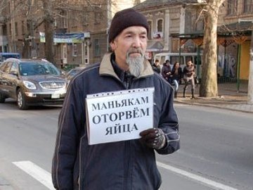 На мітинги в підтримку Оксани Макар вийшли тисячі людей
