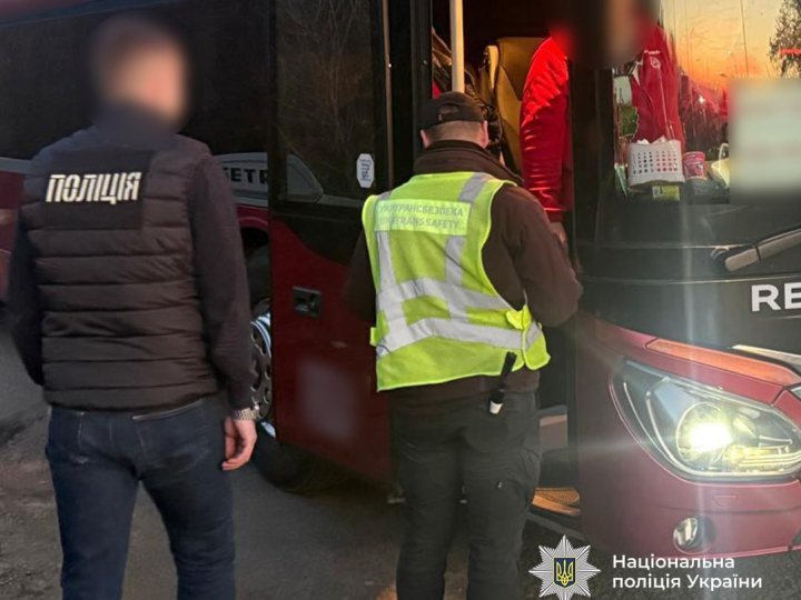 Поліція: перевізника зловили на масштабній схемі ухилення від податків