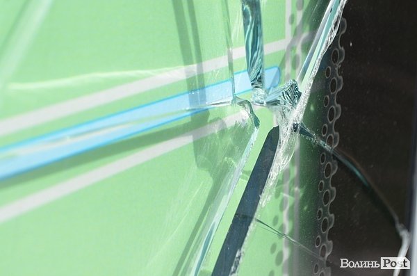 У Луцьку вдруге розбили туристичний пілон. ФОТО