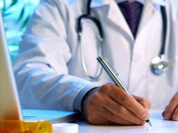 Нові правила медобслуговування: чи можна потрапити до лікаря без декларації. ВІДЕО