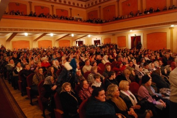 У Луцьку відбувся благодійний концерт для дітей-сиріт. ФОТО