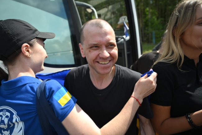 Обмін полоненими: з неволі в Україну повернулися 103 захисники