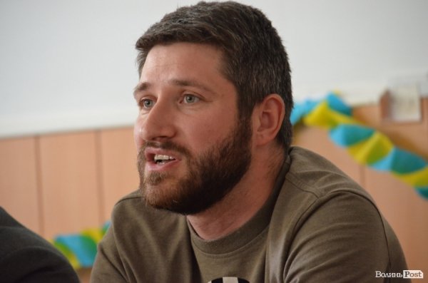 У Луцьку «айдарівці» розповіли студентам, скільки ще триватиме війна на Сході. ФОТО