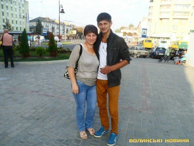 Життя загнало у глухий кут: мама просить допомогти з лікуванням сина, який постраждав у аварії