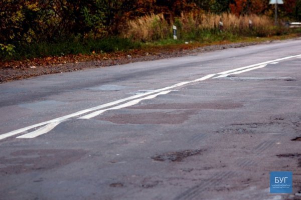 Жахливі дороги Волині не пройшли випробування іграшкою. ФОТО
