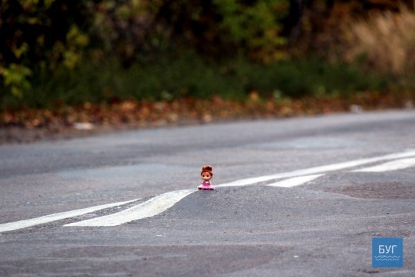 Жахливі дороги Волині не пройшли випробування іграшкою. ФОТО