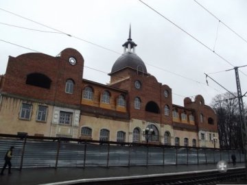 Окрім ОДА, в Луцьку «замінували» і вокзал 