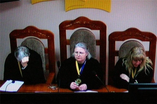 «Я захищаю ангела» та «дитяче вбивство»: що у суді кажуть адвокати обвинувачених у вбивстві Каті Литкіної