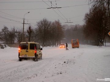 Через сніговий колапс на Волині не їздять деякі автобуси 