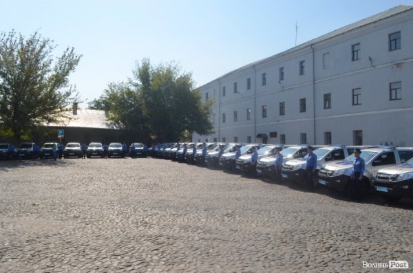 Волинській поліції передали 38 автомобілів з ЄС. ФОТО 