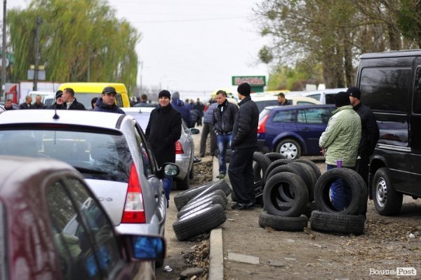Луцький авторинок. БУДНІ МІСТА